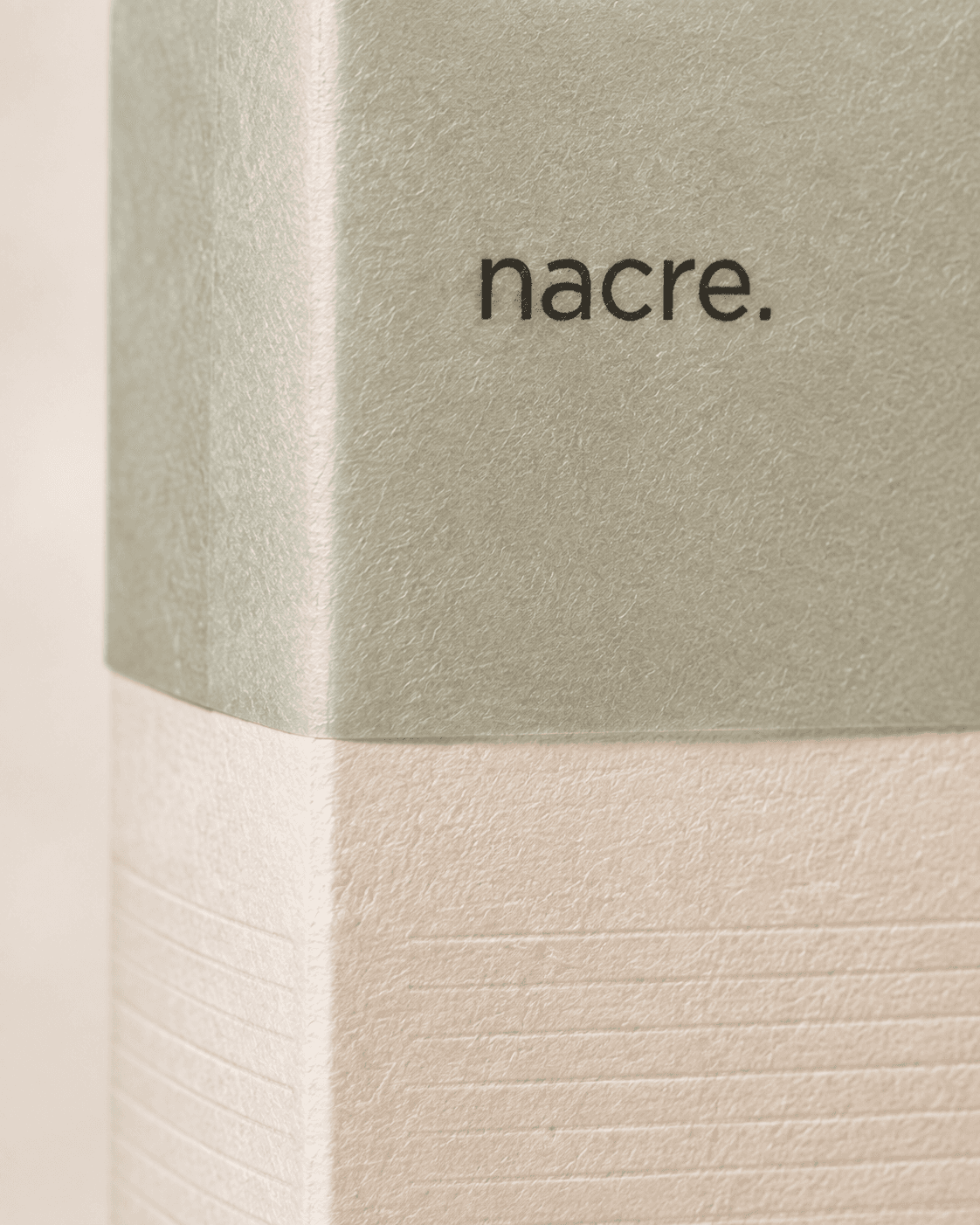 Textura y color de la caja NACRE